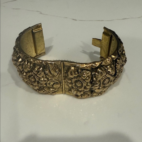 Whiting and Davis Bangle Floral Bracelet With Safety Chain - Picture 6 of 9